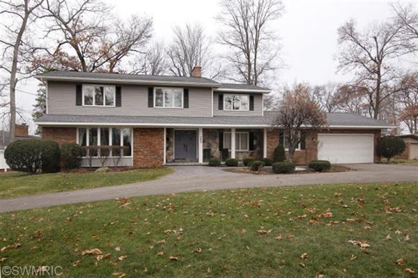 Primary Photo - 204 Lynwood Dr