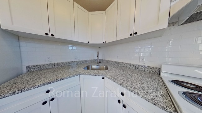 Photo - 2018 Commonwealth Ave Apartment