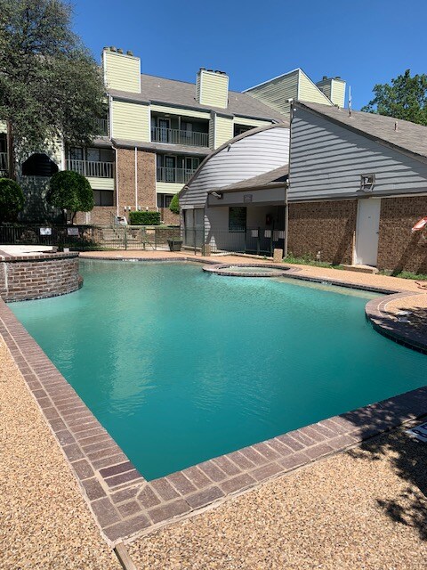Foto principal - 6108 Abrams Rd