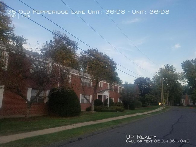Foto del edificio - 36 Old Pepperidge Ln