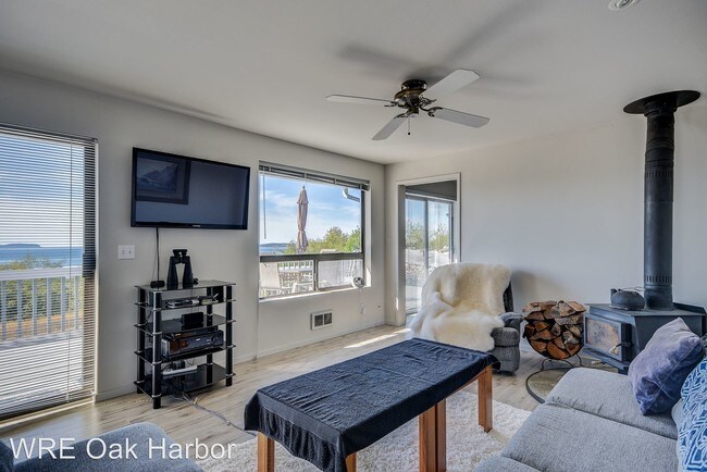 Foto del edificio - 2 br, 1.5 bath House - 2026 Fircrest Ave.