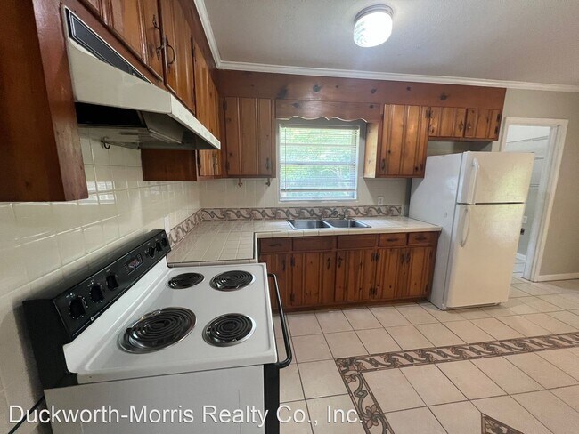 Building Photo - 3 br, 1 bath House - 5442 White Cedar Lane