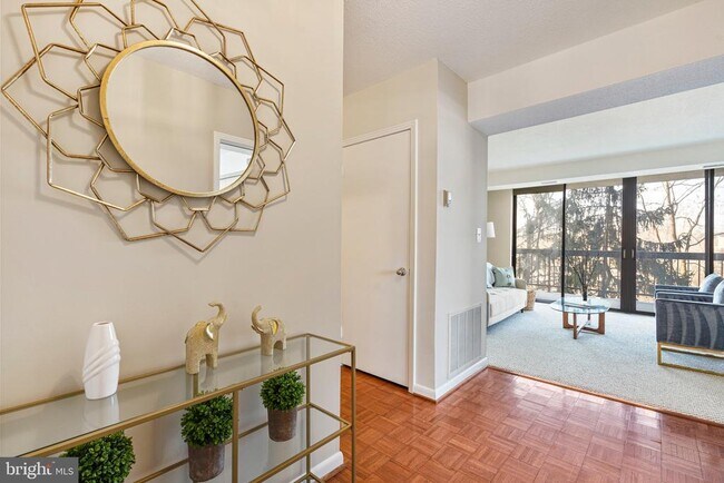 Foto del edificio - 1016 S Wayne St