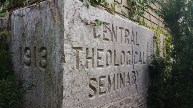 Foto del edificio - 36 Seminary Ave