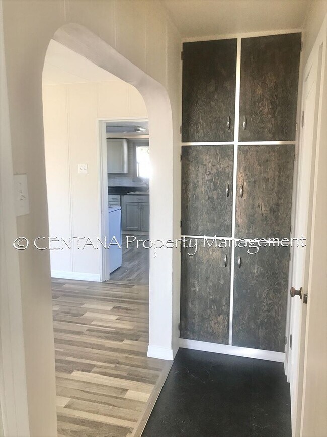 Foto del edificio - Small one bedroom house on the flats!