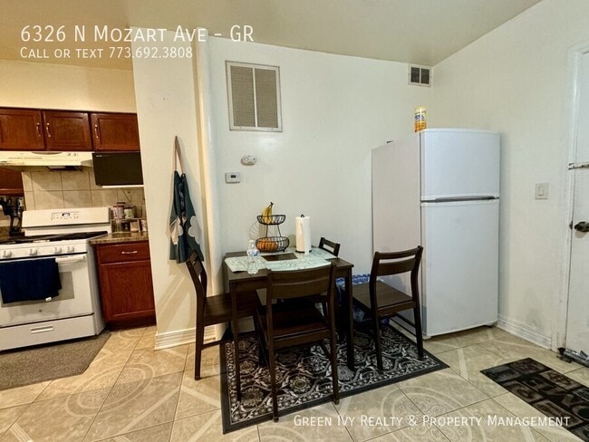 Building Photo - 6326 N Mozart St
