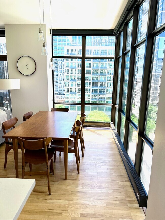 Foto del edificio - 1322 S Prairie Ave