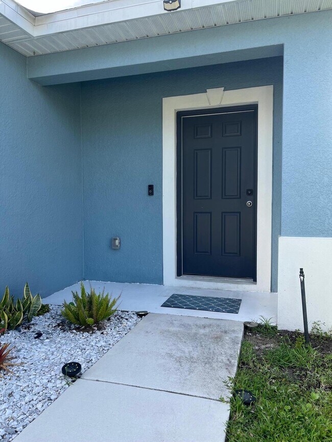 Building Photo - 3353 Madison Square Ln