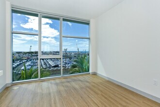 Building Photo - 610 Ala Moana Blvd
