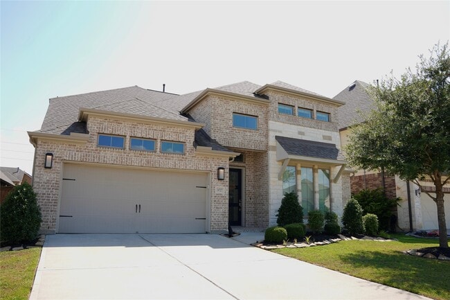 Building Photo - 24727 Tanoureen Dr