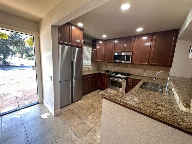 Foto del edificio - 865 Carlisle Way APT 103, Sunnyvale, CA 94087