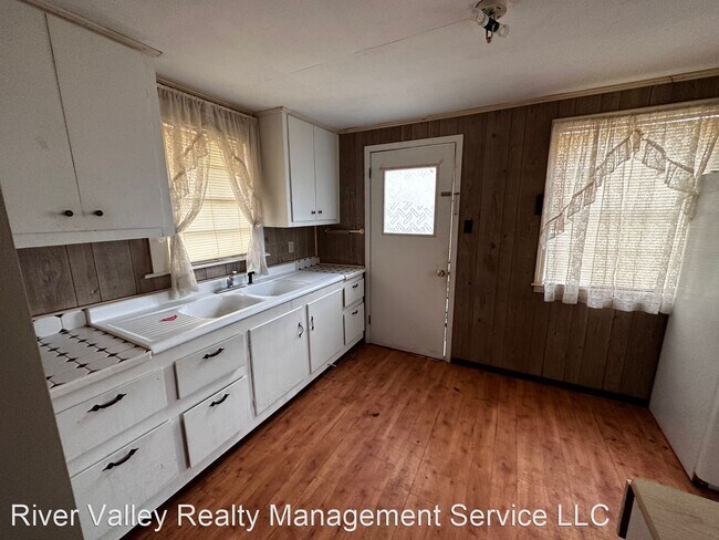 Foto del edificio - 1 br, 1 bath House - 42 Evelyn Lane