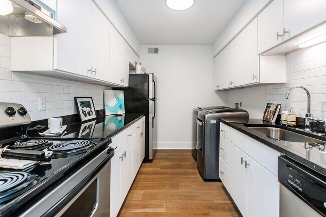 Foto del edificio - Gazebo Apartments