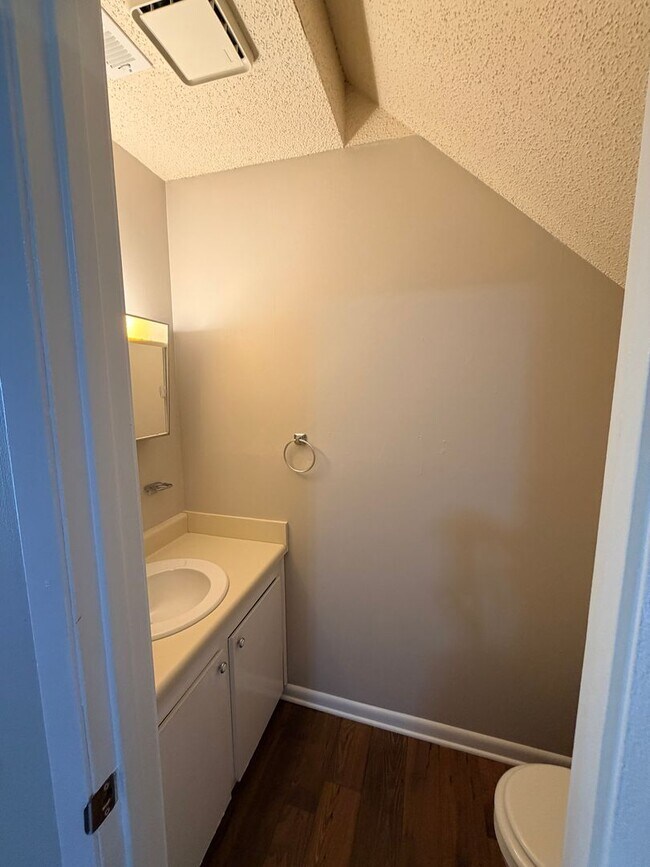Foto del edificio - Avalon Townhomes