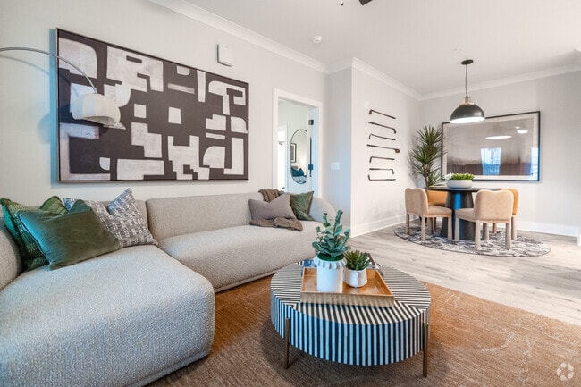 Interior Photo - Magnolia Hill Interior Photo - Magnolia Hill