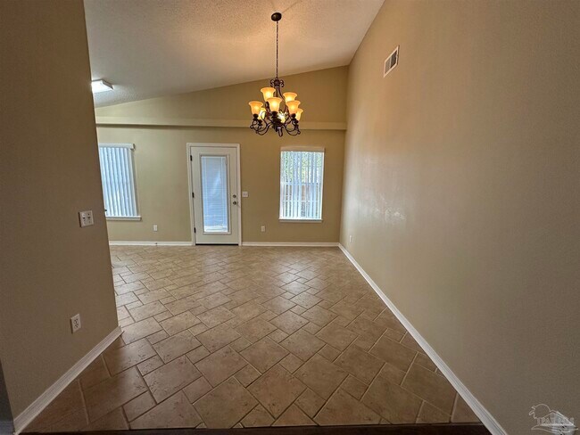 Foto del edificio - 7909 Cayenne Way