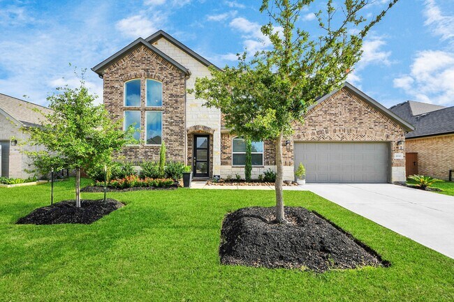 Building Photo - 21130 Almaco Dr