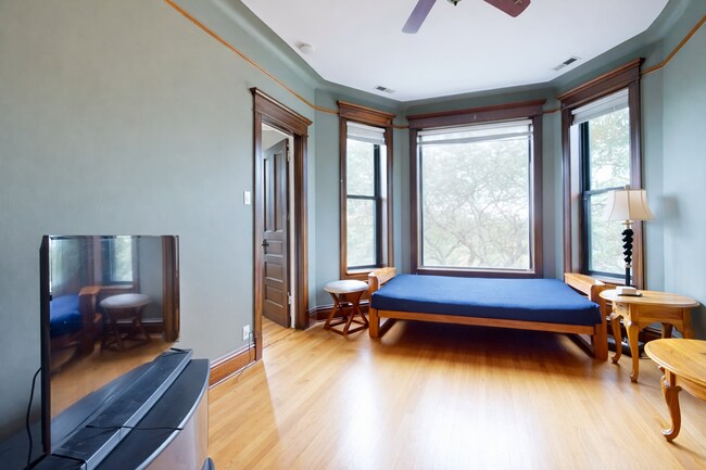 Foto del edificio - 1127 W Patterson Ave