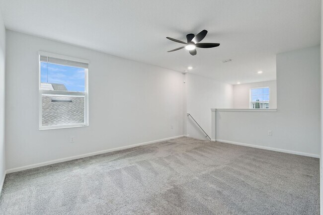 Building Photo - Spacious and Modern 5 Bedroom Home in Gated Arden Park North