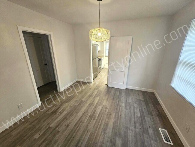 Foto del edificio - 1935 Northbrook Ave