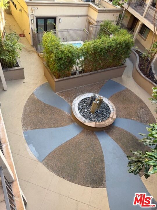 Foto del edificio - 8238 W Manchester Ave