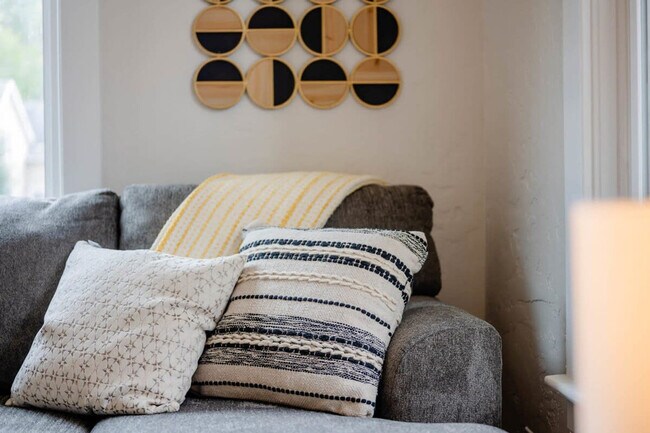 Foto del edificio - 710 E Franklin St