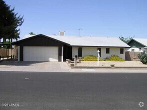 Building Photo - 4824 W Northview Ave
