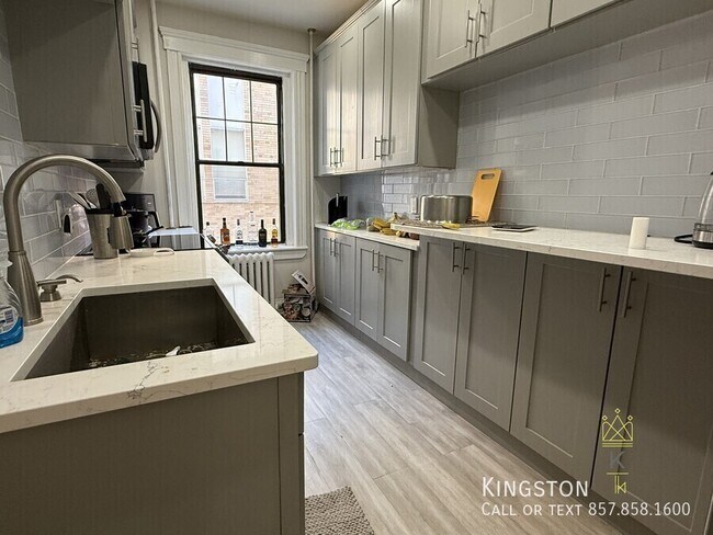 Foto del edificio - 370 Chestnut Hill Ave