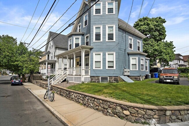 Foto del edificio - 135 Clifton St