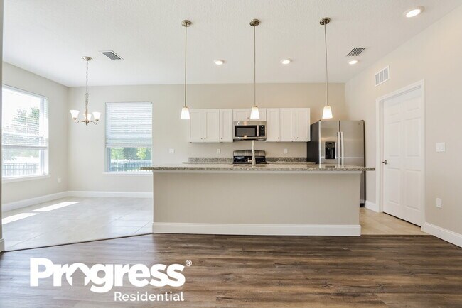 Building Photo - 38 Eleven Oaks Cir