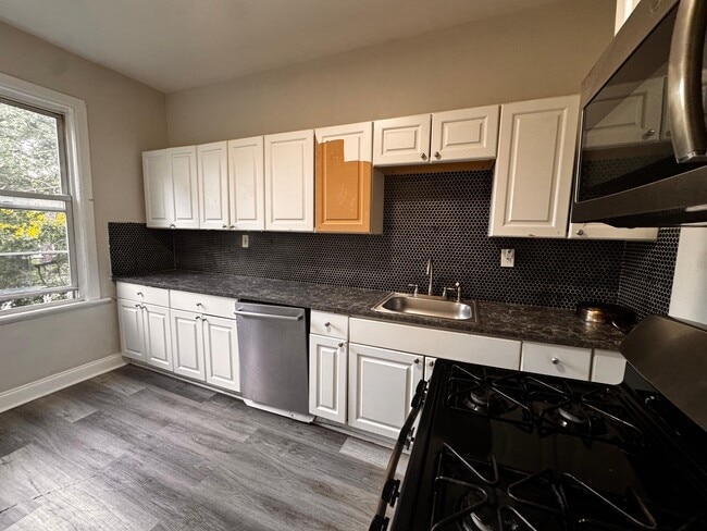 Building Photo - 227 Wegman Pky