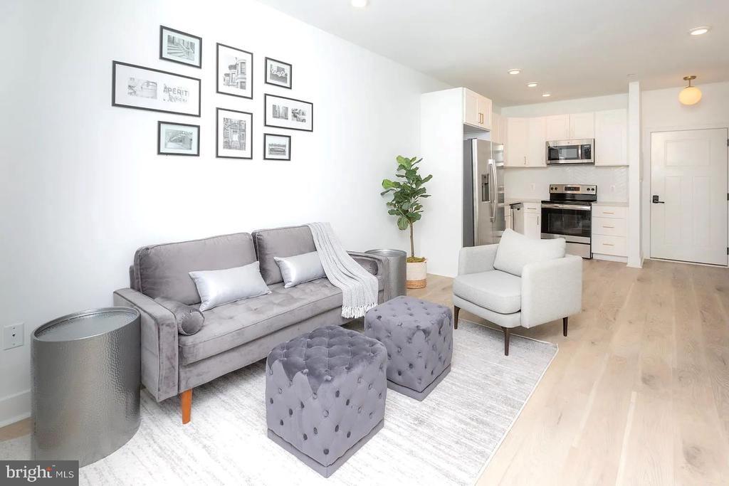 Foto principal - 1702 Light St