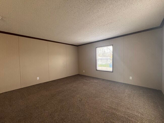 Foto del edificio - 4095 Geranium Ln