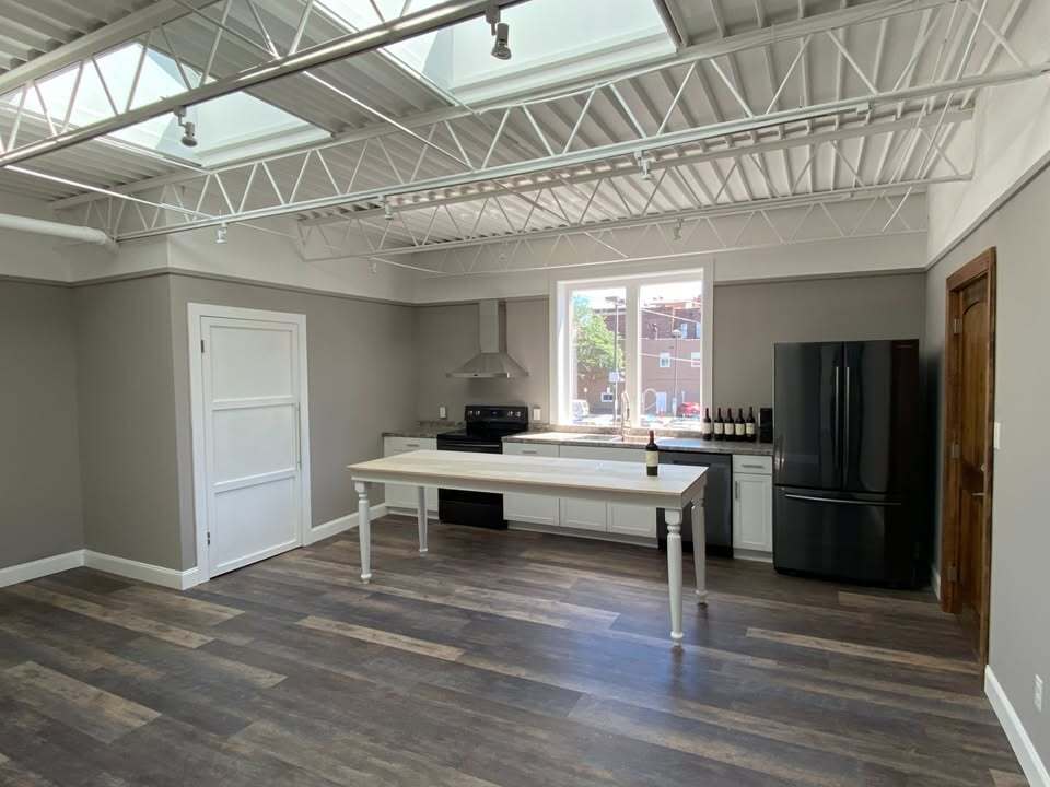 Primary Photo - 432 Franklin St
