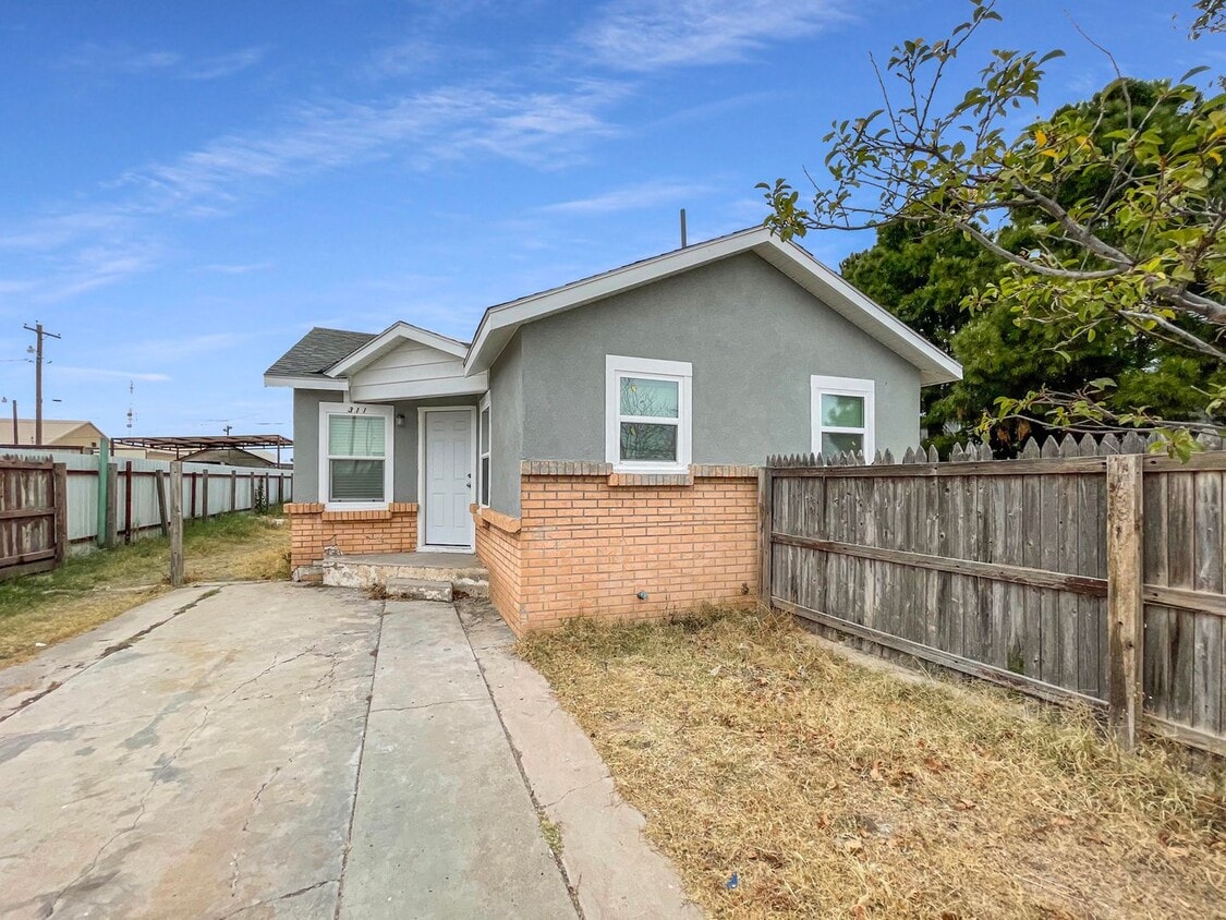 Foto principal - 311-313 North Love Street