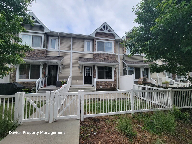 Primary Photo - 415 Clareview Rd NW