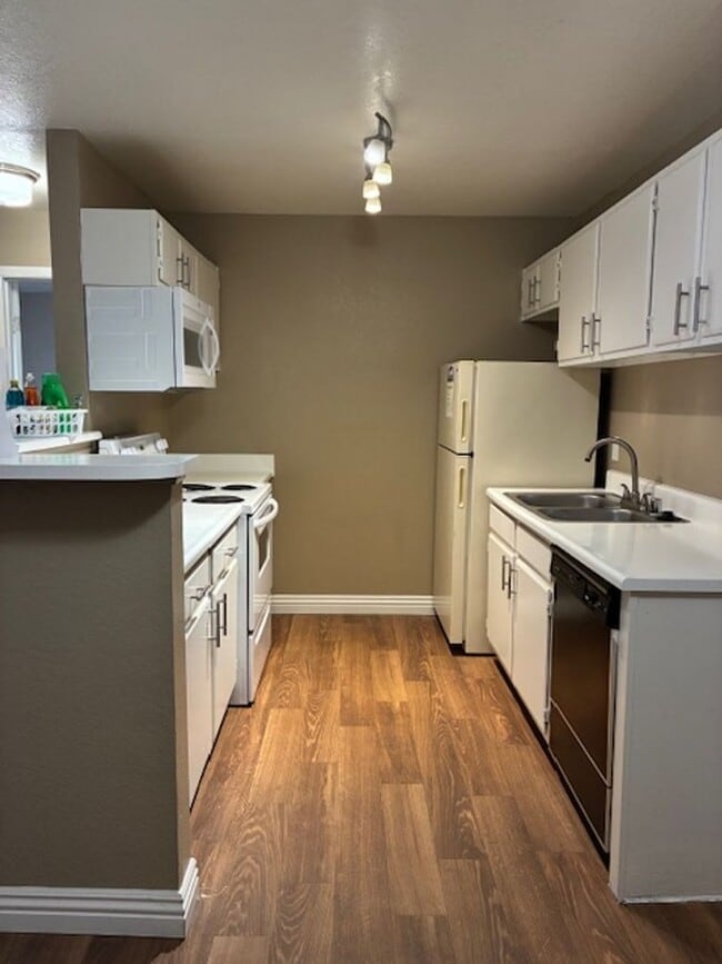 Interior Photo - Mandalay Bay Apartments