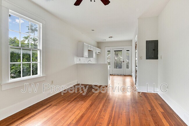 Foto del edificio - 318 N Olympia St