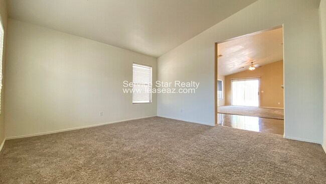 Building Photo - 14751 N 148th Ave