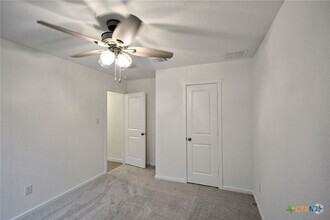 Building Photo - 1612 Pile Trl