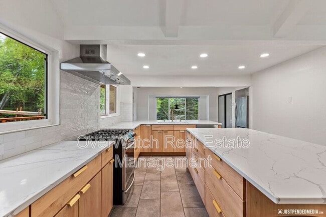 Building Photo - 4720 Talus Dr