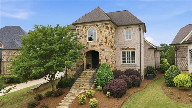 Building Photo - 5869 Chickasaw Ln