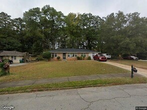 Building Photo - 3086 Jett Dr