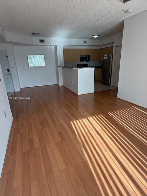 Foto del edificio - 8070 N Nob Hill Rd