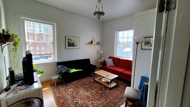 Foto del edificio - 421 W Grace St