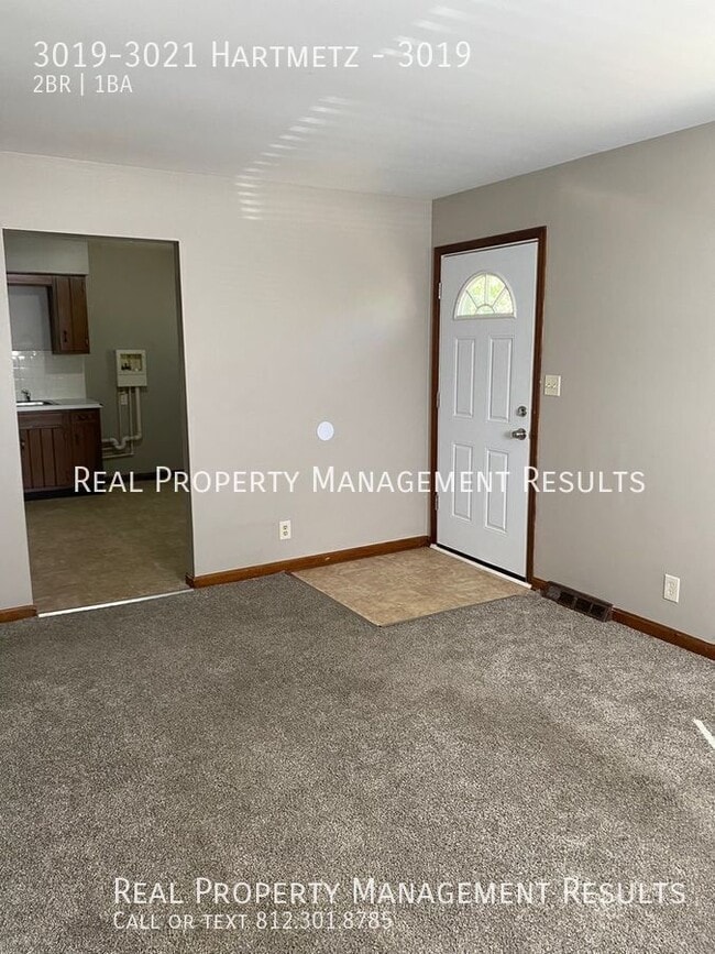 Building Photo - 3019-3021 Hartmetz-3019