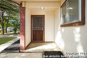 Building Photo - 7019 Greenberry Dr