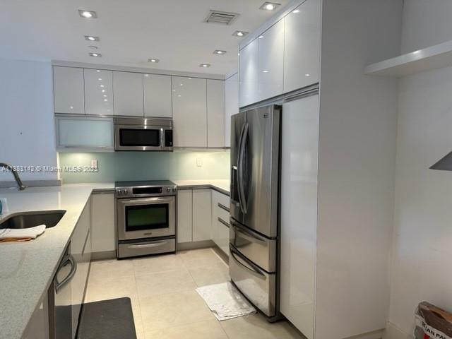 Foto del edificio - 151 Crandon Blvd