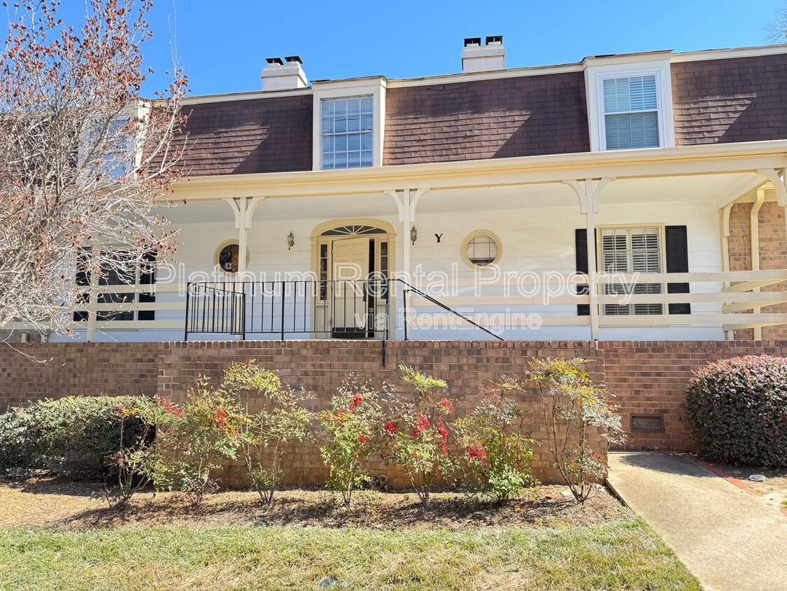 Foto principal - 3825 Lavista Rd