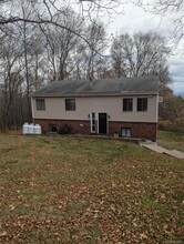 Building Photo - 135 Shawanga Lodge Rd